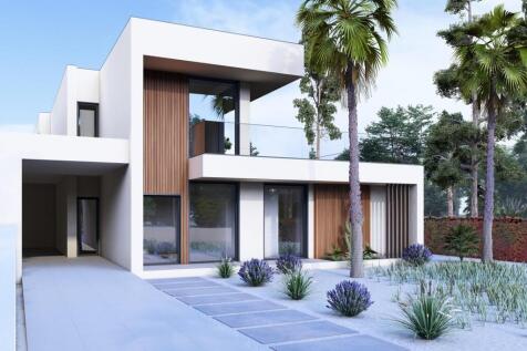 Modern 4-Bedroom Villa, Garden & Pool, Aroeira