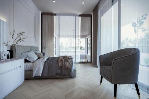 Modern 4-Bedroom Villa, Garden & Pool, Aroeira