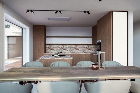 Modern 4-Bedroom Villa, Garden & Pool, Aroeira