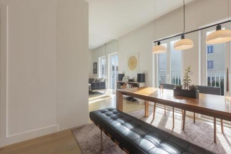 Bright &amp; Elegant T2 Flat, Terrace &amp; Views, Lapa