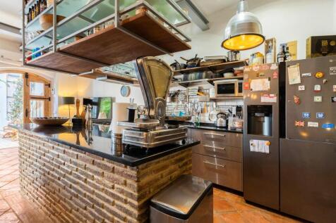 Property Image 11
