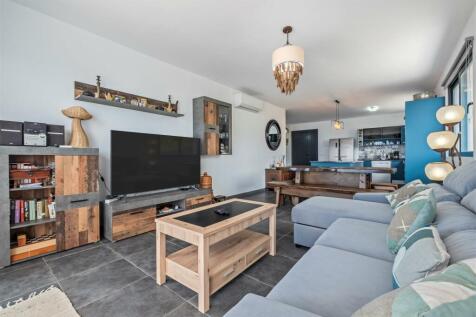 Property Image 24