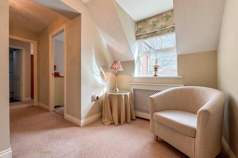 2nd Floor Landing