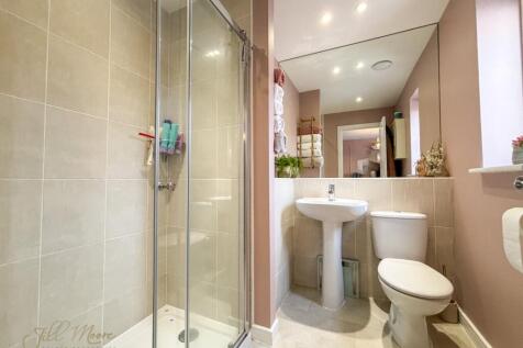 Master En-Suite