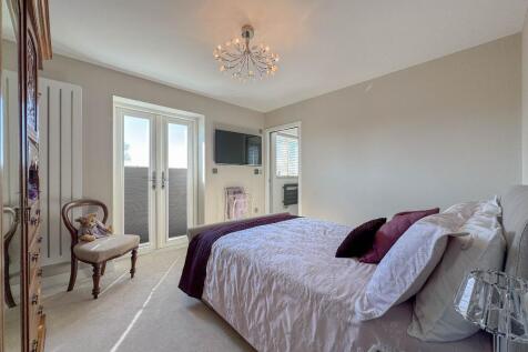 Second bedroom
