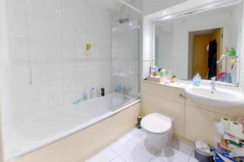 Banner-Street-EC1Y-Bathroom.jpg