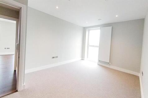 Greenview-Court-Unfurnished(2).jpg