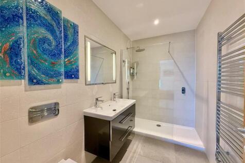 Bathroom.jpeg