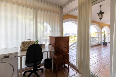Property Image 38