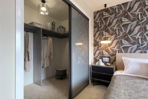 Bedroom 1 storage
