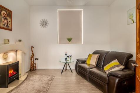 Snug/Bedroom five