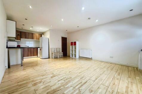 Studio Room