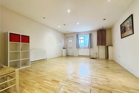 Studio Room