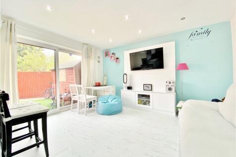 Kitchen/Reception