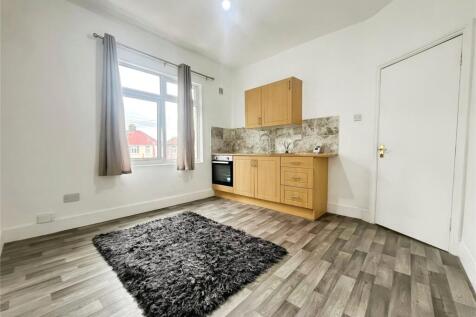 Reception/Kitchen