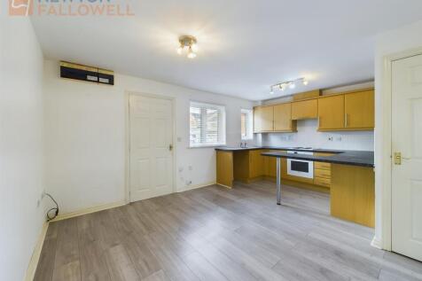 Lounge and kitchen.jpg