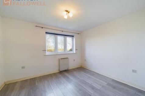 Bedroom a.jpg
