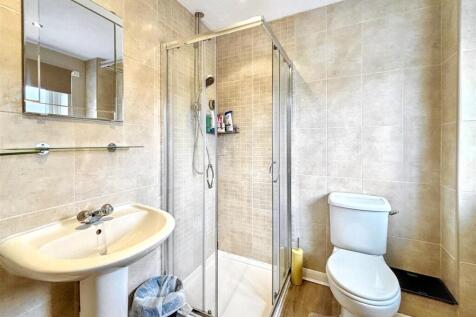 Ensuite.jpg