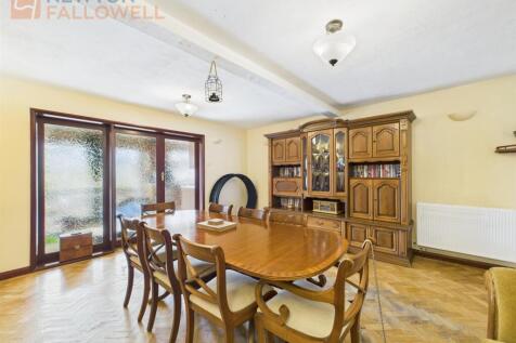 Dining Room 1.jpg