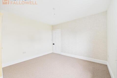 Bedroom 2a.jpg
