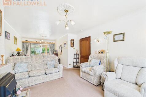 Living:Dining Room 1.jpg