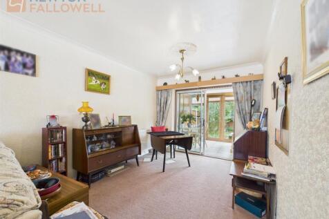 Living:Dining Room 3.jpg