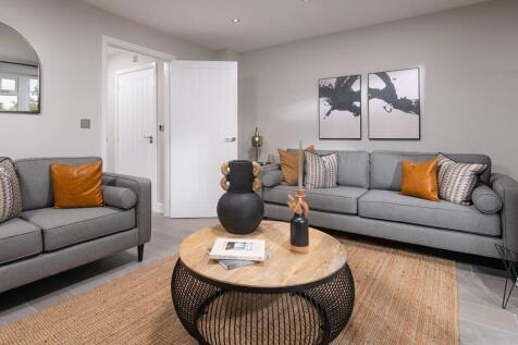 Space for 2 sofas to curl up, perfect for family nights in