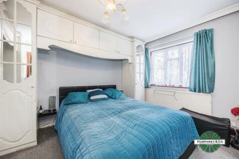 24   Manning Road -001.jpg