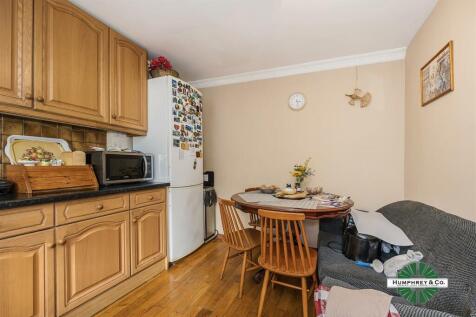 24   Manning Road -009.jpg