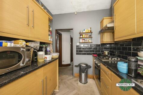2   Overton Drive -009.JPG