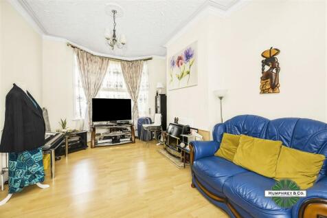 8 Farmilo Road -007.JPG