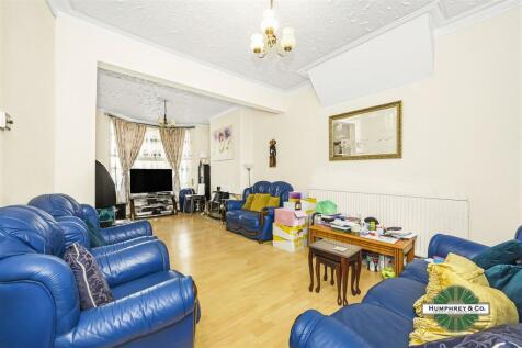 8 Farmilo Road -006.JPG