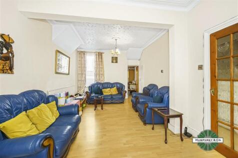 8 Farmilo Road -008.JPG