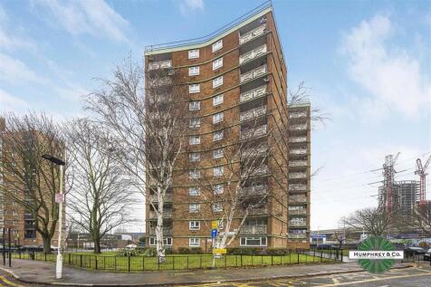 Flat 21 Twelve Acre House Grantham Road -012.jpg