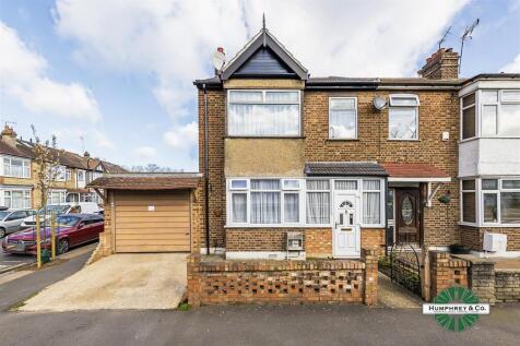 57 Cecil Road - 24.jpg