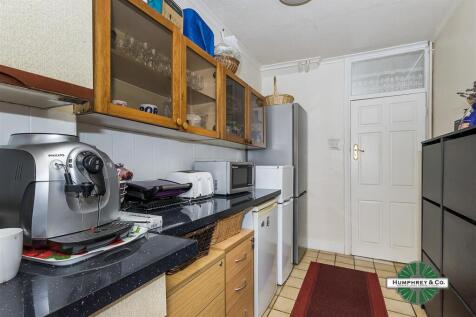 57 Cecil Road - 10.jpg