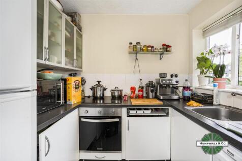 102  Camberlain Place -006-4550.jpg