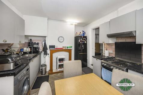 141 Wanstead Park Road -010.JPG
