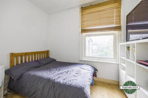 6 Gloucester Road -006.JPG