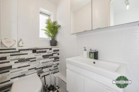 Four Bedroom Town House for Rent
