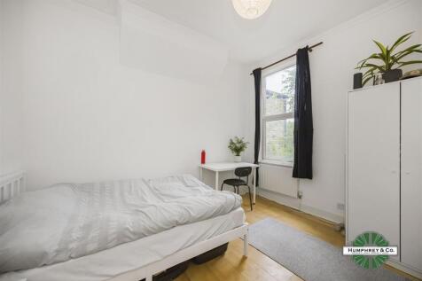 47 Folkestone Road -001.jpg