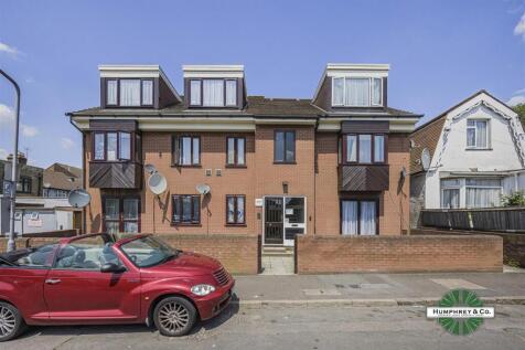 2, 248 Albany Court -013.JPG
