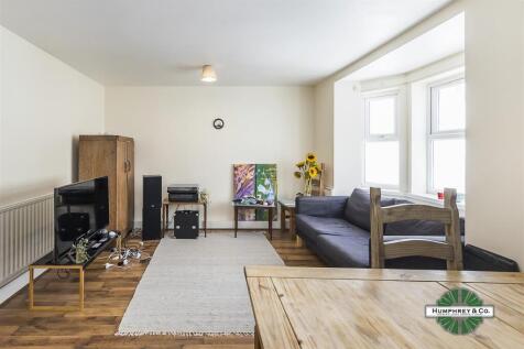 63A   Mayola Road - 12 - Copy.jpg