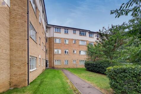 TWO BEDROOM FLAT TO LET