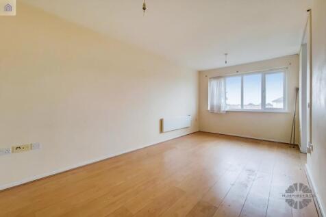 TWO BEDROOM FLAT TO LET