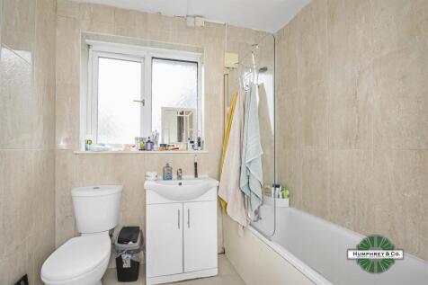 27   South Park Crescent -006-4550.jpg