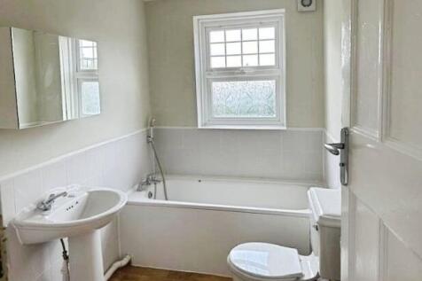 pbox-bathroom-301961.jpg
