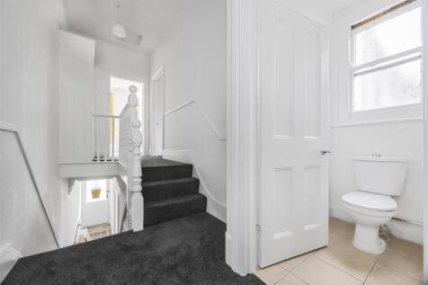 5 Abbots Park Road -010.JPG