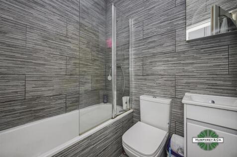 Flat 2 17 Mount Pleasant Road -004.jpg
