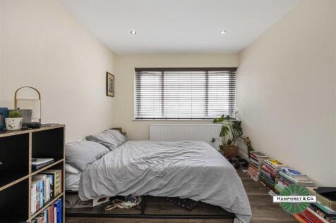 132 Lower Clapton Road -021.jpg